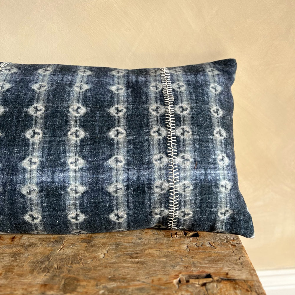 Indigo print cushion 60x35cm | Nala