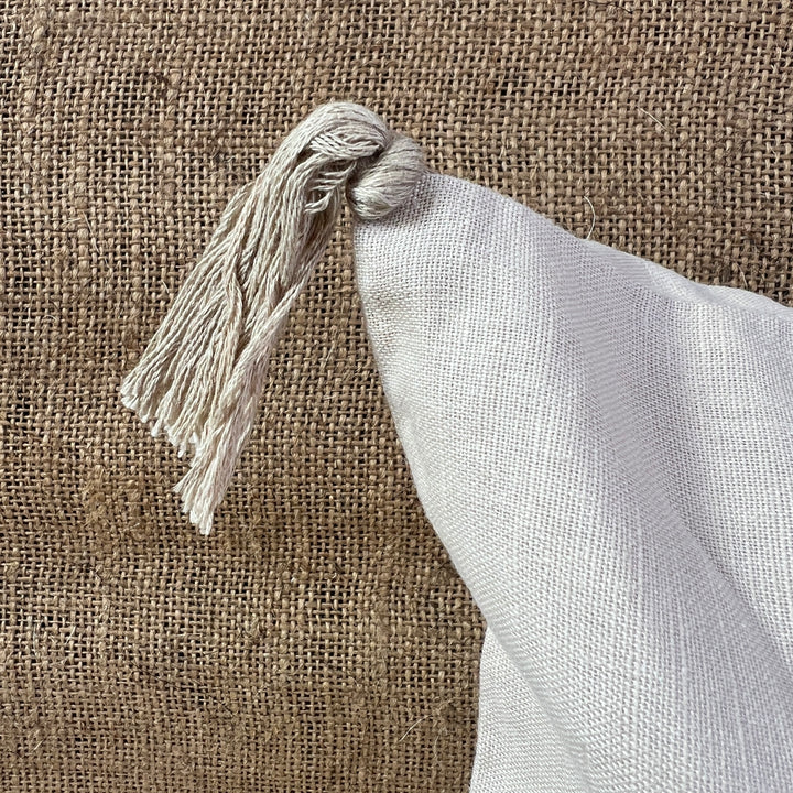 linen cushion with tassels neutral2