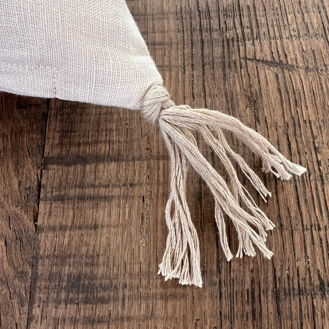 linen cushion with tassels neutral6