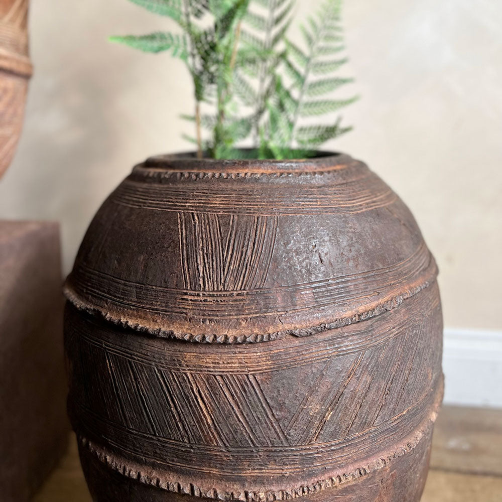 Antique African Clay Urn | Njinga