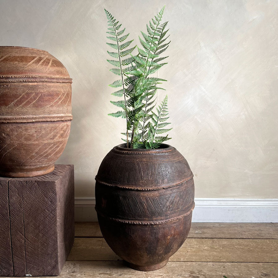 Antique African Clay Urn | Njinga
