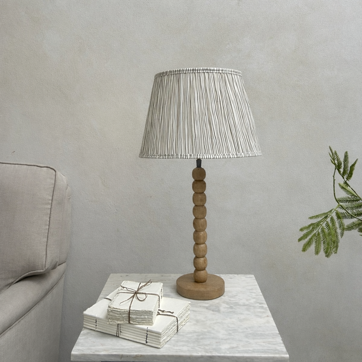 pale_wood_lamp_off