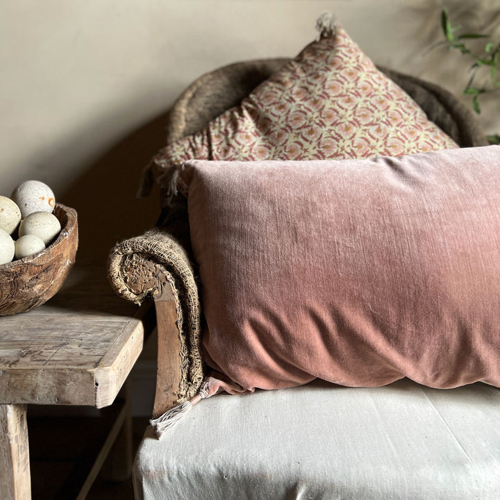 Velvet Cushion With Tassels | Pink