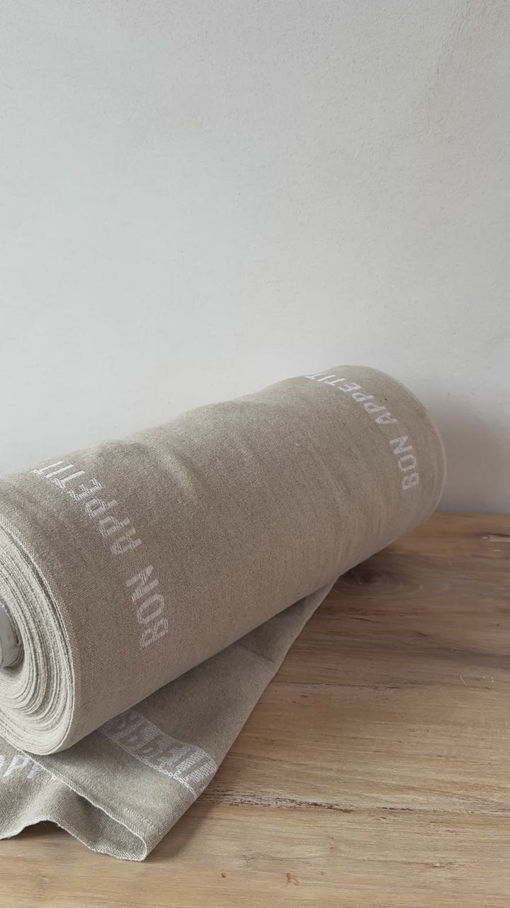 Bon Appetit Table Runner Natural & White