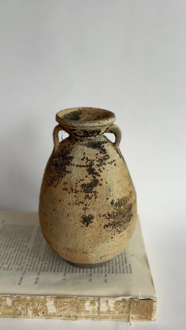 Antique Shipwreck Ring Handle Jar | Sukhothai 01