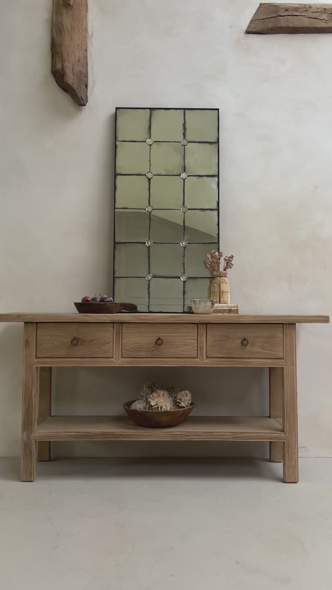 Foxed antiqued mirror Flower Detail 121x61cm | Fenella