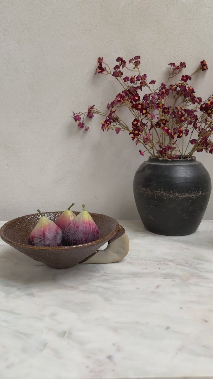 Decorative stoneware serving bowl | Kin