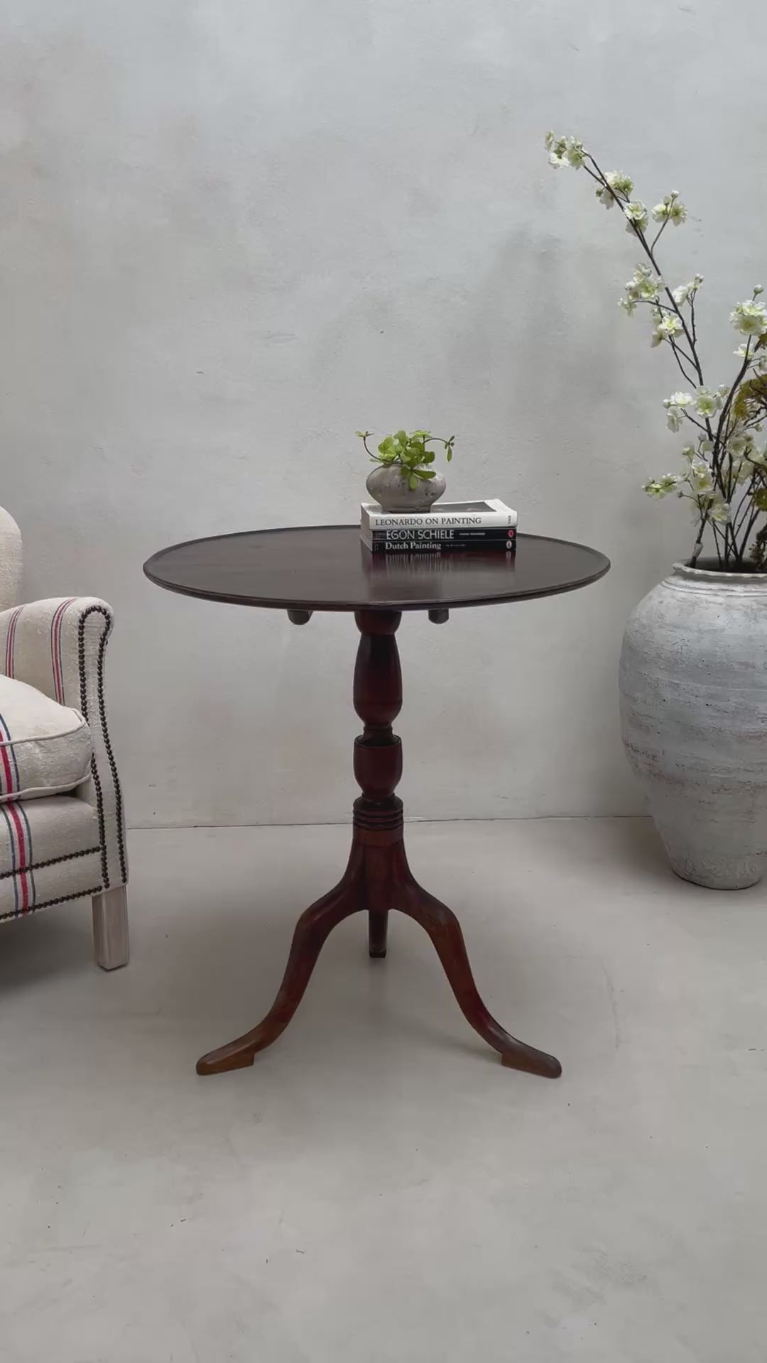 Georgian Mahogany Pedestal Table | George