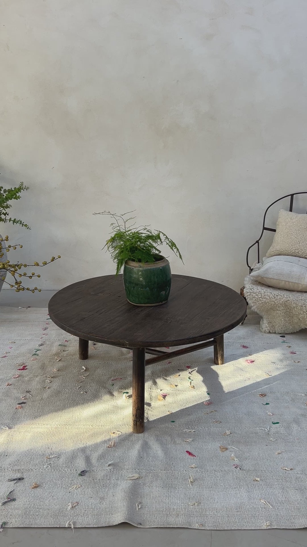 Round Antique Coffee Table | Benarth