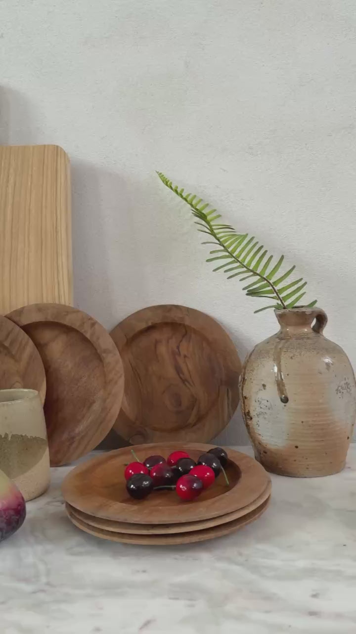 Round Teak Wooden Plate