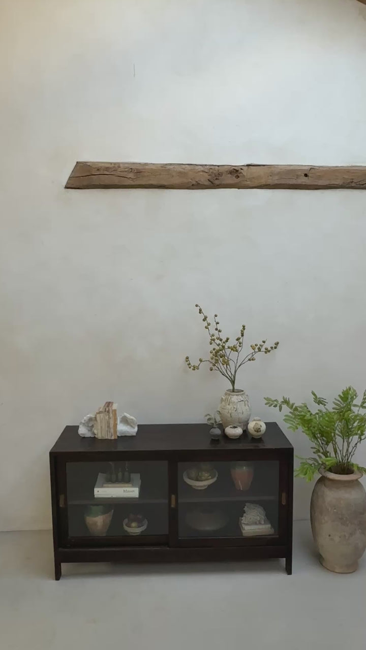 Antique glazed shop counter | Albert