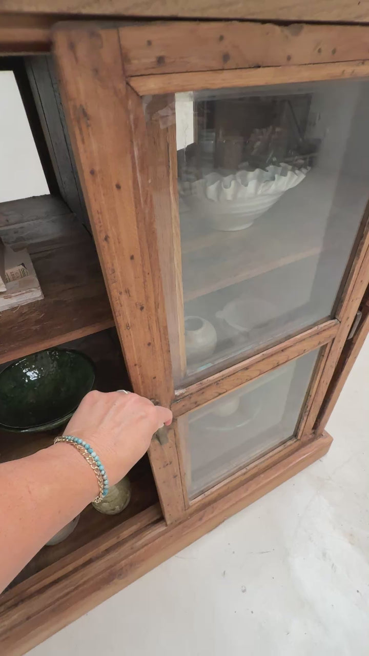 Victoria Antique Glazed Shop Counter
