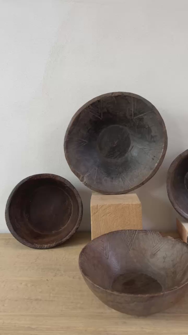 Antique African wooden bowl | Wubette video