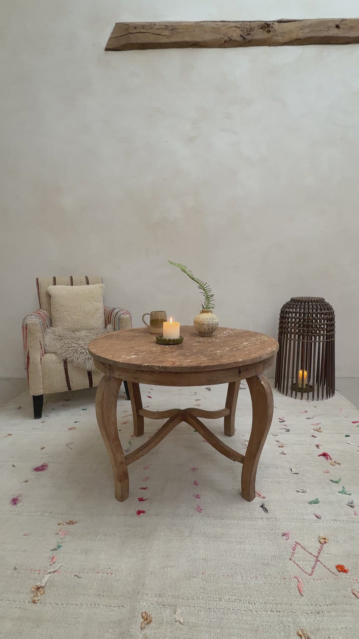 Mid century round side table | Mai