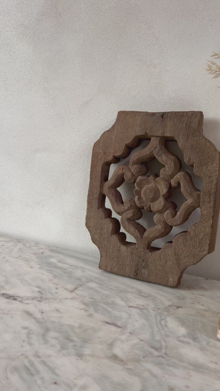 Antique Wood Carving Artwork Aulia