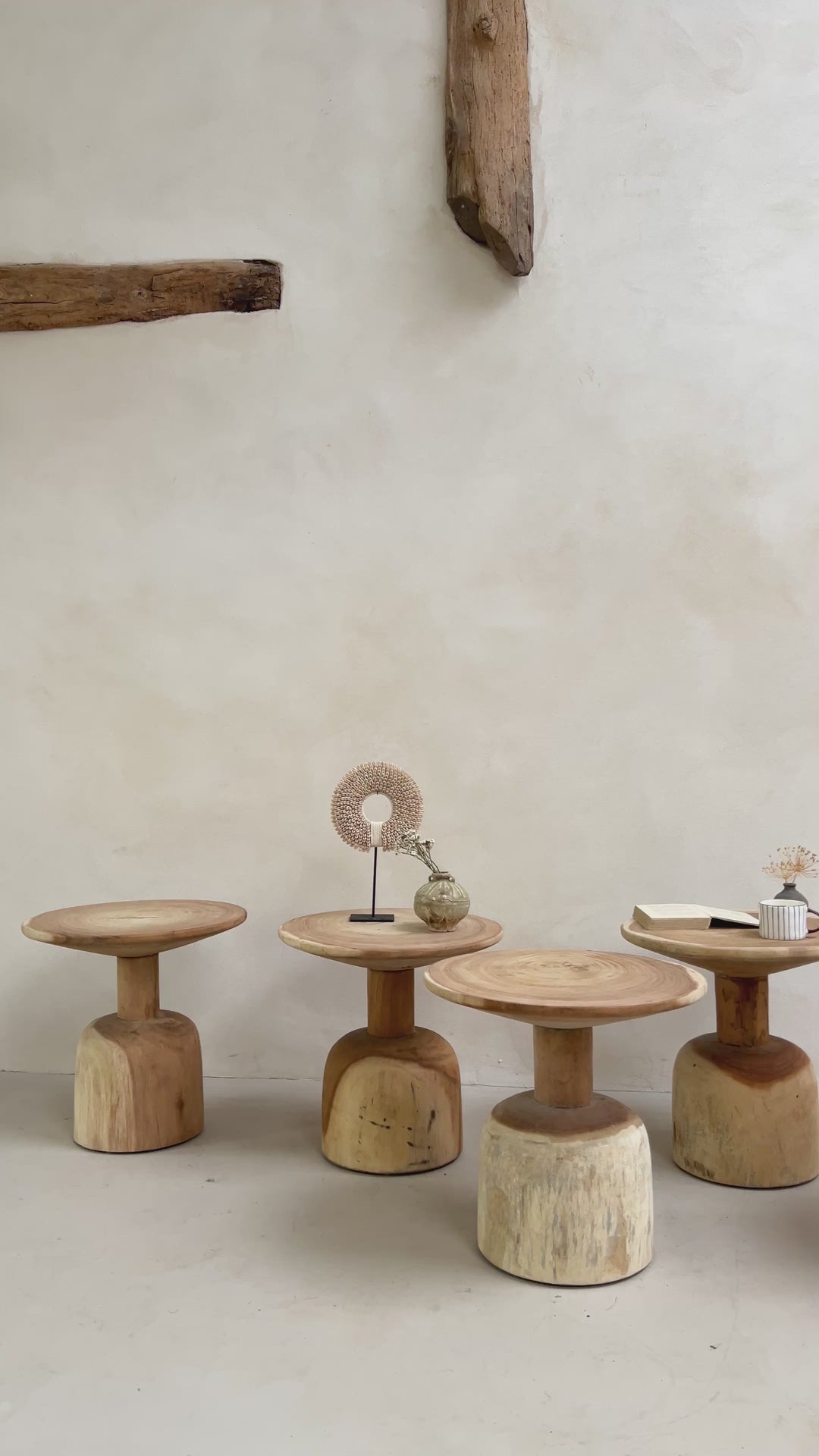 Round wooden side table | Noriz