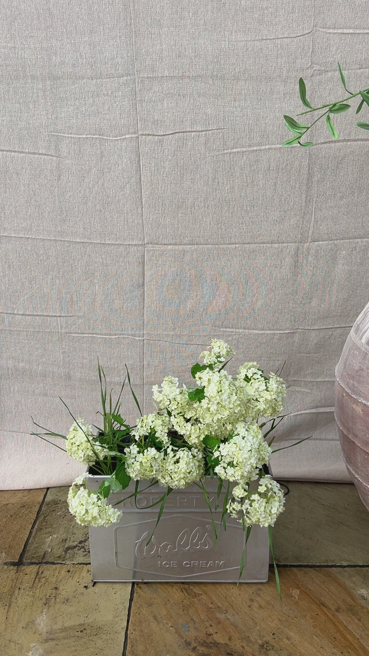 Vintage walls ice cream metal planter