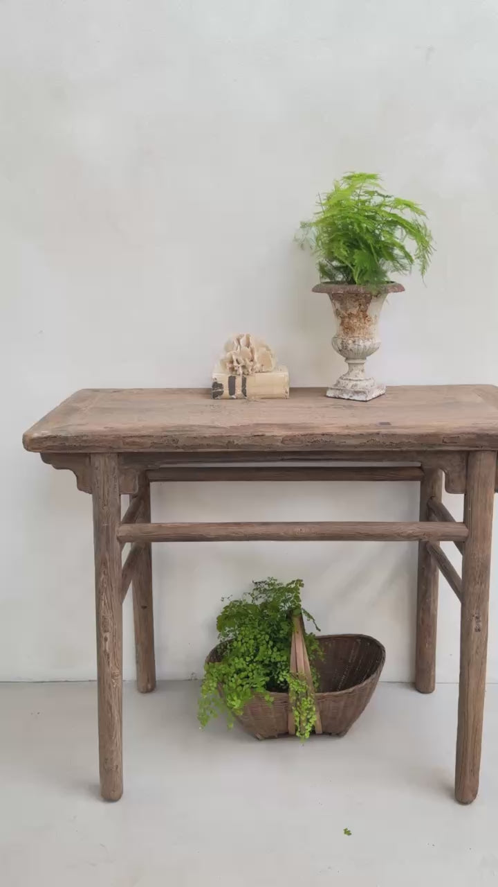 Unique Antique Console Tables | Calliope