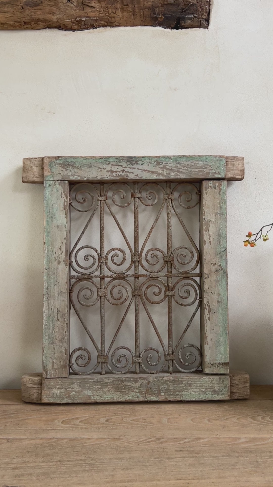 Cast iron antique window grille | Agus