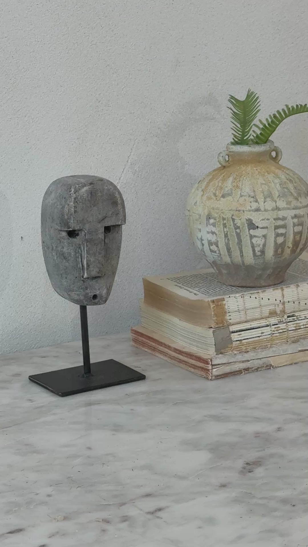 Stone Sumba statue on stand |Sula