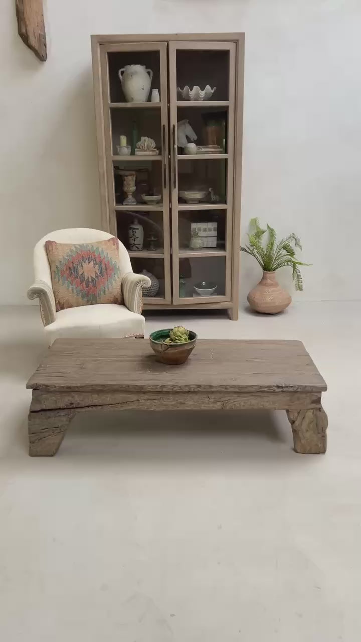 Antique rustic coffee table | Elber