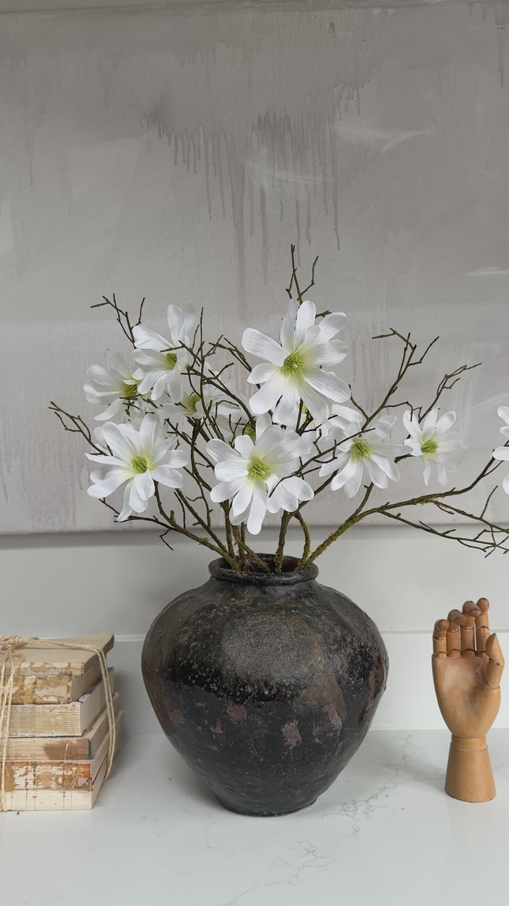 Faux white magnolia spray 71cm