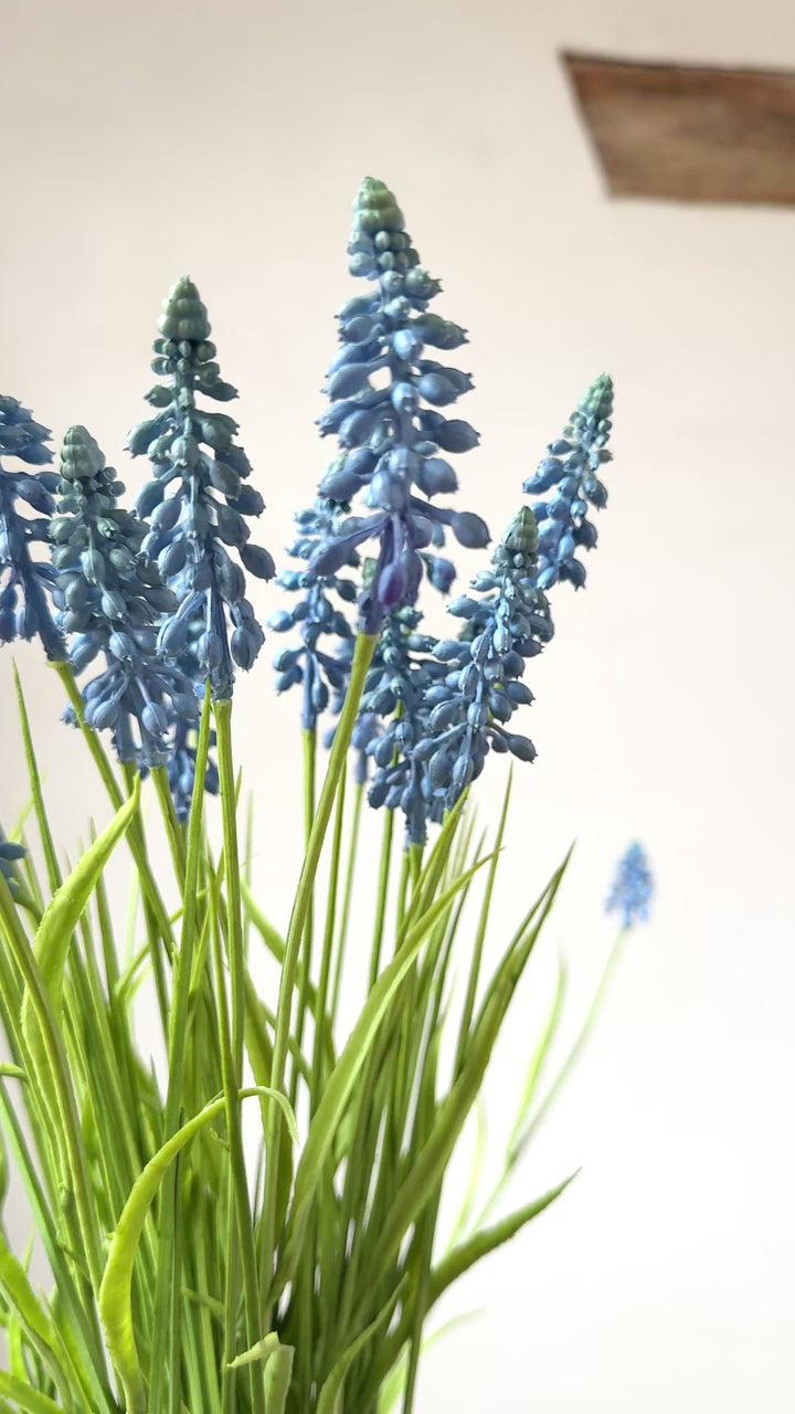 Faux Muscari Spray 73ccm