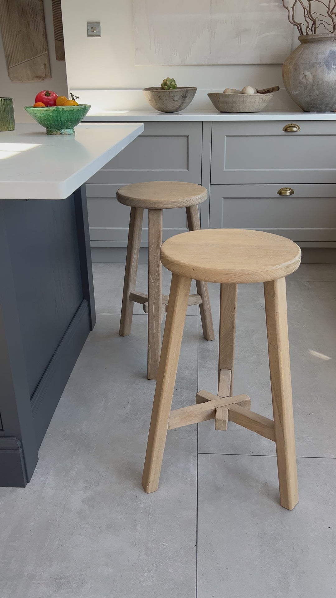 Reclaimed Wood Round Bar Stool