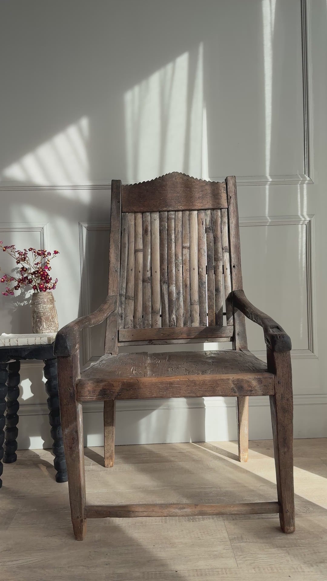 Vintage teak Seat with bamboo slats | Kirana