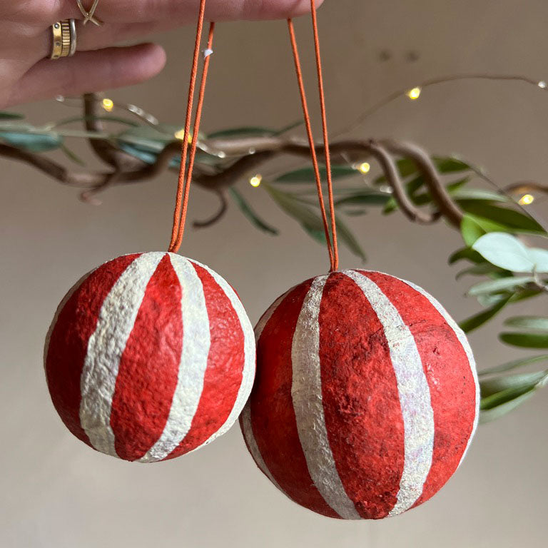 Paper Bauble Red Stripe 8cm