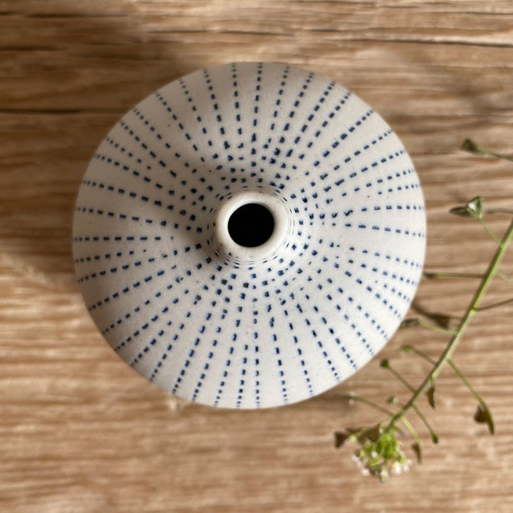Handmadeceramic vase | Urchin Blue