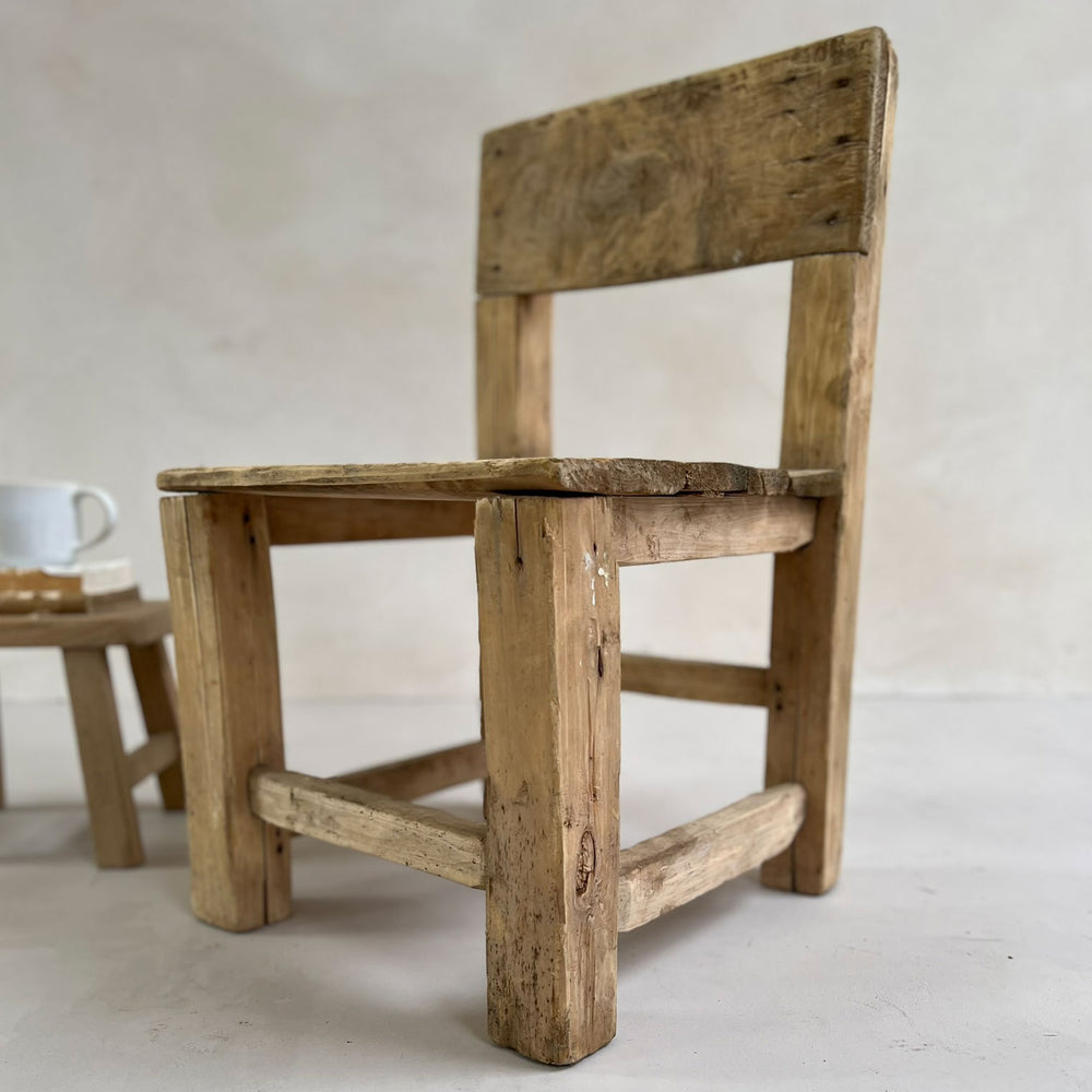 Vintage Primative Chair NO:01